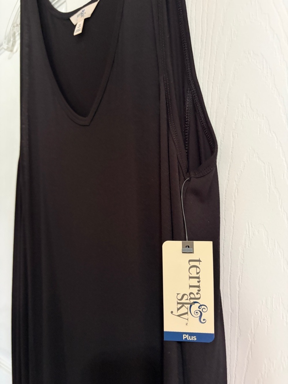 Terra & Sky NWT Black Sleeveless V-Neck Maxi Dress - Picture 9 of 10